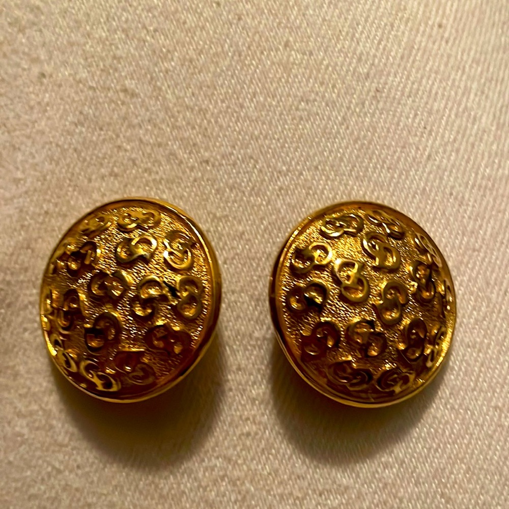 Christian Dior vintage clip ons 1980